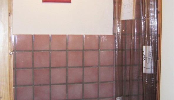 Logement tudiant Studio à Chteauneuf le Rouge (13790)