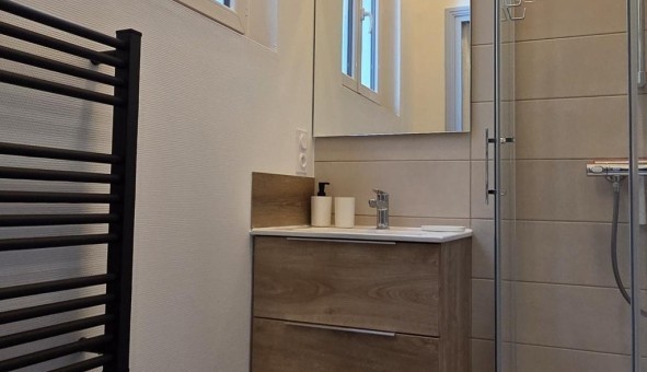 Logement tudiant Studio à Chtelguyon (63140)