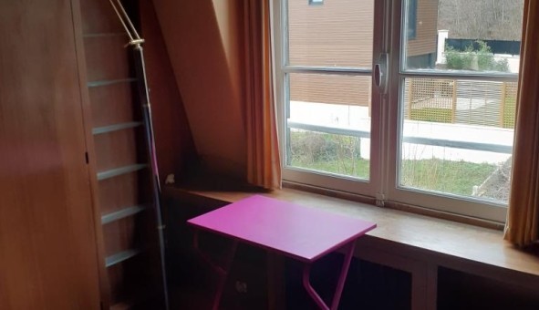 Logement tudiant Studio à Chaville (92370)