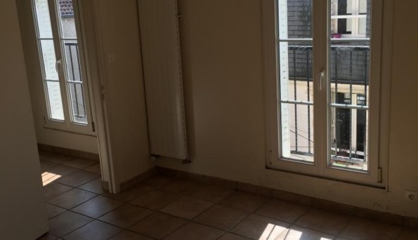 Logement tudiant Studio à Chennevires sur Marne (94430)