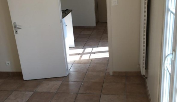 Logement tudiant Studio à Chennevires sur Marne (94430)