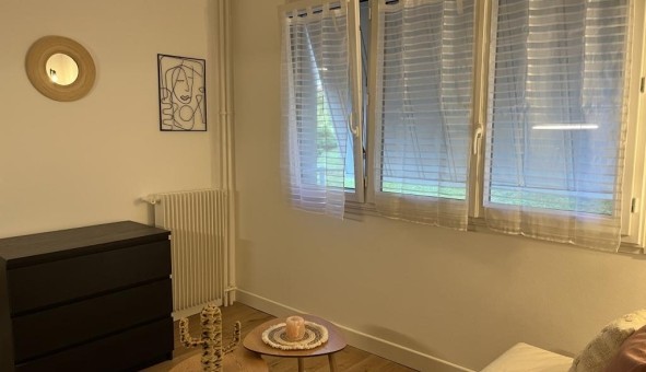 Logement �tudiant Studio &agrave; Chevilly Larue (94550)