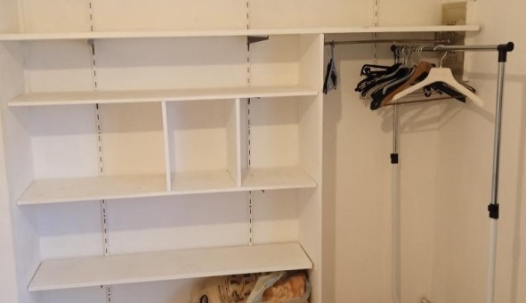 Logement �tudiant Studio &agrave; Chevilly Larue (94550)