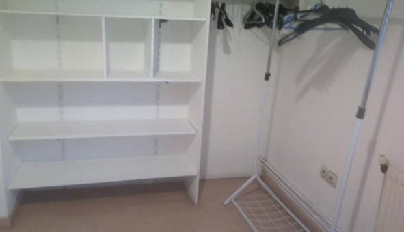 Logement �tudiant Studio &agrave; Chevilly Larue (94550)