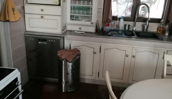 Logement tudiant Studio à Chvreville (50600)