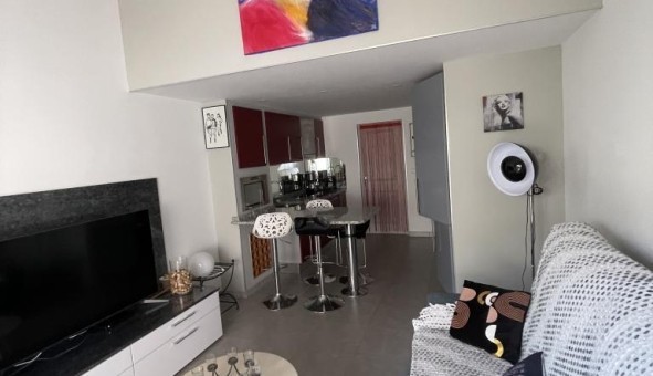 Logement tudiant Studio à Claira (66530)