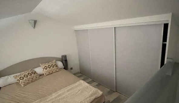 Logement tudiant Studio à Claira (66530)