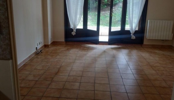 Logement étudiant Location Studio Vide Clairefontaine en Yvelines (78120)