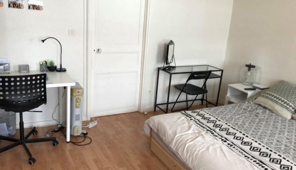 Logement tudiant Studio à Clermont Ferrand (63000)