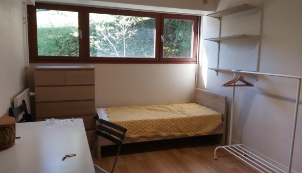 Logement tudiant Studio à Clermont Ferrand (63000)