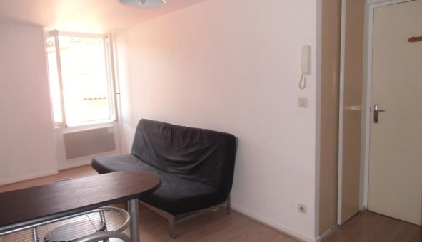 Logement tudiant Location Studio Vide Clermont Ferrand (63000)