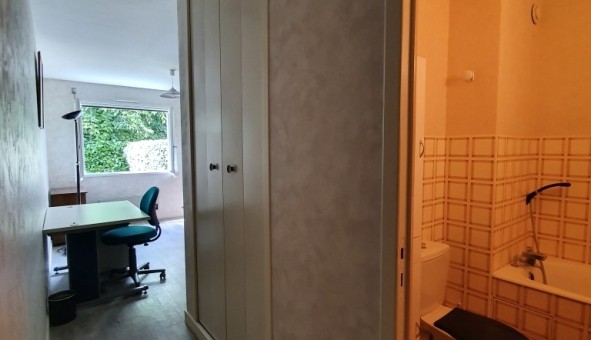 Logement tudiant Studio à Clermont Ferrand (63000)