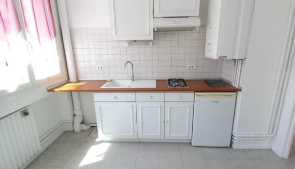 Logement tudiant Studio à Clermont Ferrand (63000)