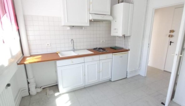 Logement tudiant Studio à Clermont Ferrand (63000)