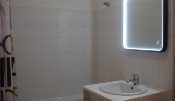 Logement tudiant Studio à Clermont Ferrand (63000)