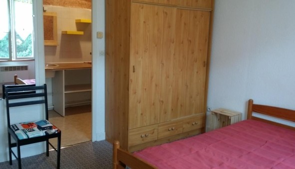 Logement tudiant Studio à Clermont Ferrand (63000)