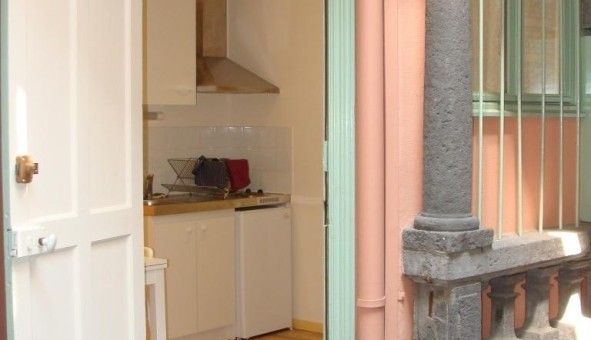 Logement tudiant Studio à Clermont Ferrand (63000)