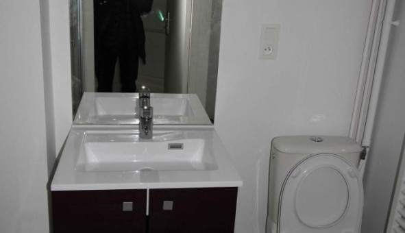 Logement tudiant Studio à Clermont Ferrand (63000)