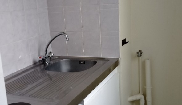 Logement tudiant Studio à Clermont Ferrand (63000)