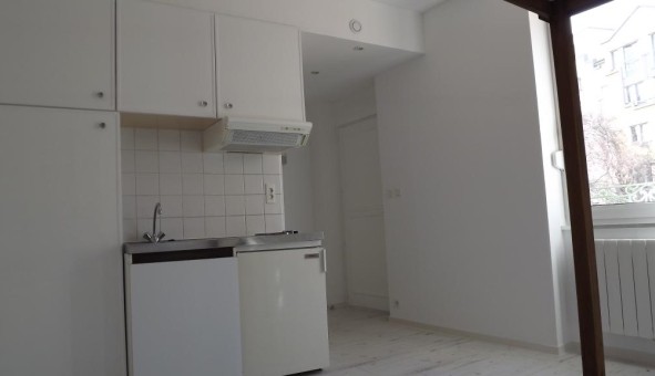 Logement tudiant Studio à Clermont Ferrand (63000)