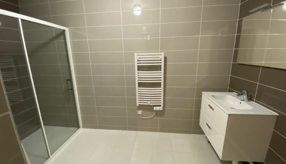 Logement �tudiant Studio &agrave; Clermont Ferrand (63000)