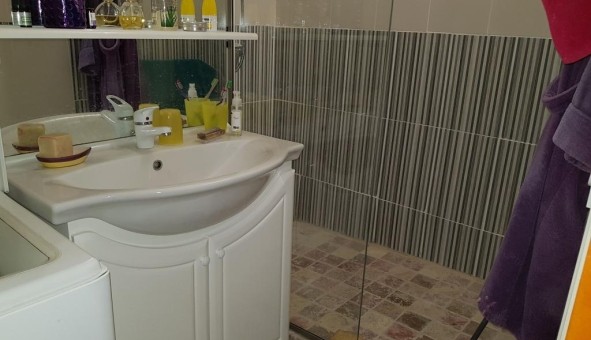 Logement �tudiant Studio &agrave; Clermont Ferrand (63000)