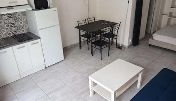 Logement tudiant Studio à Collemiers (89100)