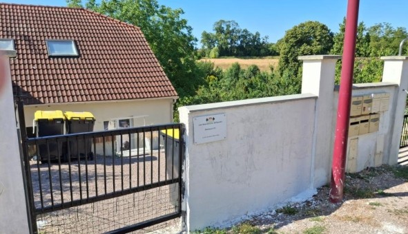 Logement tudiant Studio à Collemiers (89100)