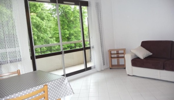 Logement �tudiant Location Studio Vide Collemiers (89100)