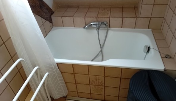 Logement �tudiant Studio &agrave; Collemiers (89100)