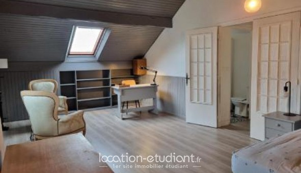 Logement tudiant Studio à Combs la Ville (77380)