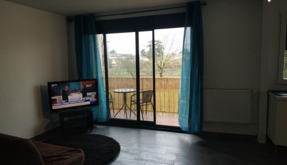 Logement �tudiant Studio &agrave; Combs la Ville (77380)