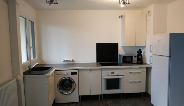 Logement �tudiant Studio &agrave; Combs la Ville (77380)