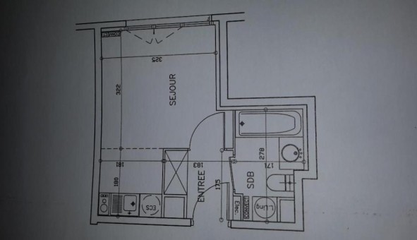 Logement étudiant Location Studio Vide Corbeil Essonnes (91100)
