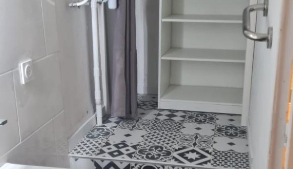 Logement tudiant Studio à Cornillon Confoux (13250)