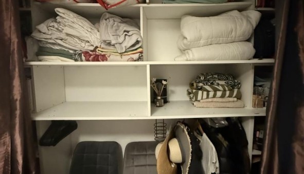 Logement tudiant Studio à Cornillon Confoux (13250)