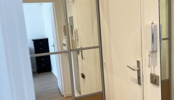 Logement tudiant Studio à Courbevoie (92400)