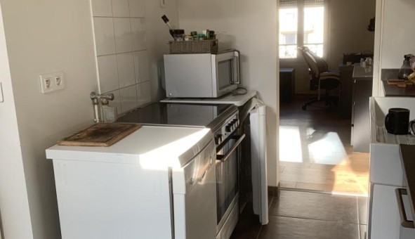 Logement tudiant Studio à Courbevoie (92400)