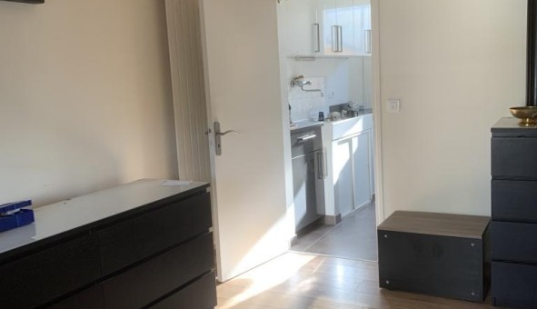 Logement tudiant Studio à Courbevoie (92400)