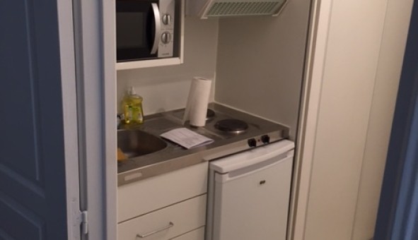 Logement tudiant Studio à Courbevoie (92400)