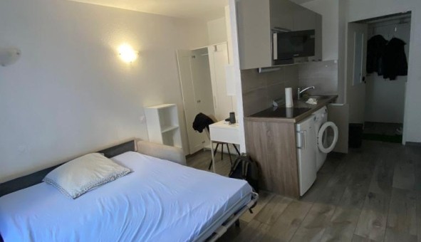 Logement tudiant Studio à Courbevoie (92400)