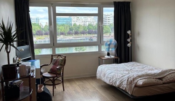 Logement tudiant Location Studio Vide Courbevoie (92400)