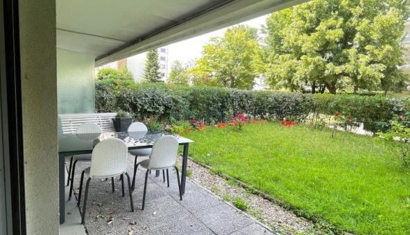 Logement tudiant Location Studio Vide Courbevoie (92400)