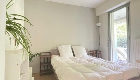Logement tudiant Studio à Courbevoie (92400)
