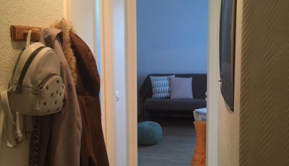 Logement tudiant Location Studio Vide Courbevoie (92400)