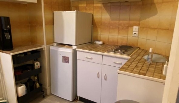 Logement tudiant Studio à Courbevoie (92400)