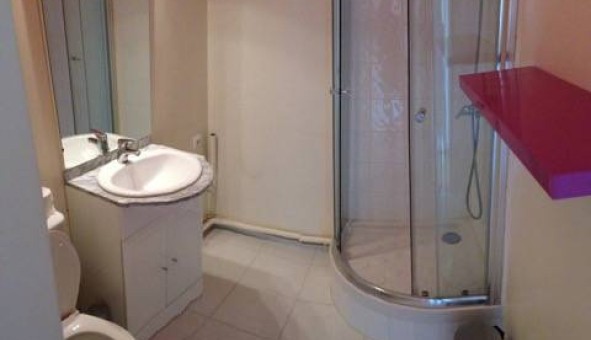 Logement �tudiant Studio &agrave; Courbevoie (92400)