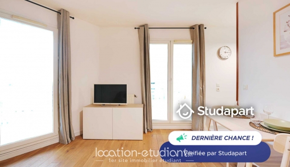 Logement étudiant Studio &agrave; Courbevoie (92400)