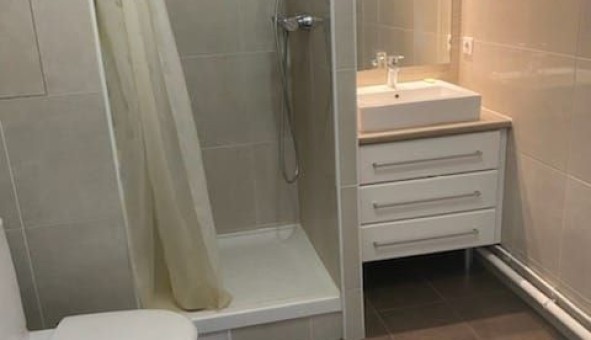 Logement �tudiant Studio &agrave; Courbevoie (92400)