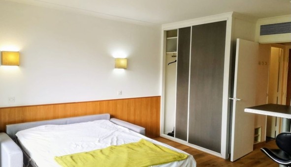 Logement �tudiant Studio &agrave; Courbevoie (92400)